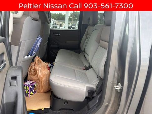 Used 2022 Nissan Frontier SV RWD image 13
