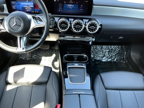 Used 2025 Mercedes-Benz CLA 250 4MATIC Coupe image 10