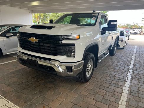 Used 2025 Chevrolet Silverado 2500 W/T w/ WT Convenience Package AWD/4WD image 2