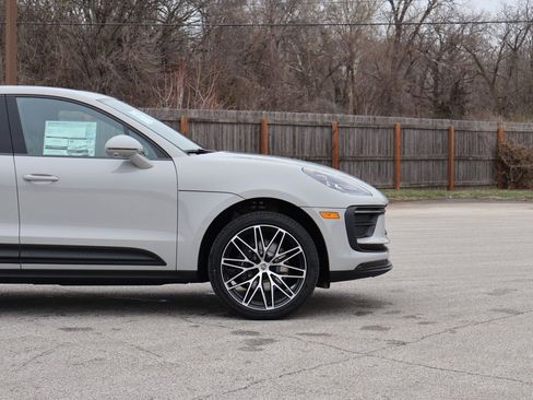 New 2026 Porsche Macan image 10