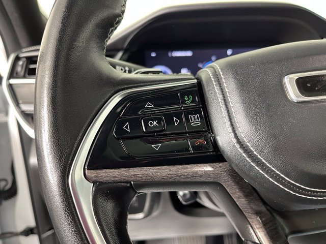 Used 2022 Jeep Grand Cherokee Overland AWD/4WD image 21