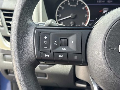 Used 2023 Nissan Rogue SV AWD/4WD image 31