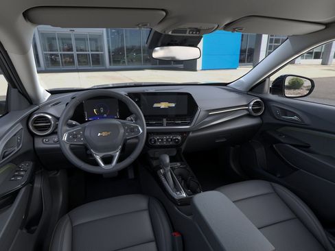 New 2026 Chevrolet Trax ACTIV w/ Driver Confidence Package FWD image 3