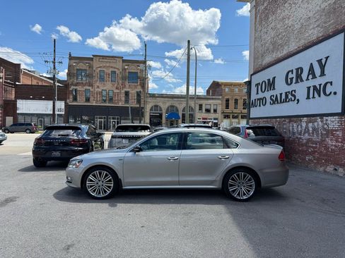 Used 2014 Volkswagen Passat 1.8T Sport FWD image 5