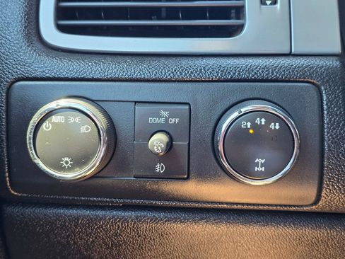 Used 2013 Chevrolet Silverado 3500 LTZ AWD/4WD image 26