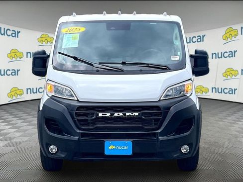 Used 2025 RAM ProMaster 2500 w/ Convenience Group FWD image 2