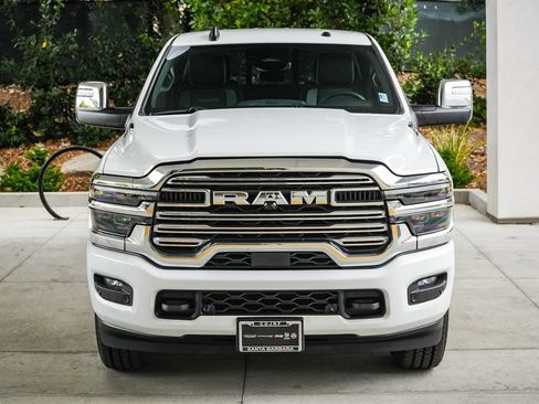 Used 2026 RAM 2500 Laramie AWD/4WD image 2