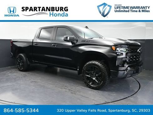 Used 2024 Chevrolet Silverado 1500 LT Trail Boss w/ LT Trail Boss Premium Package AWD/4WD image 1