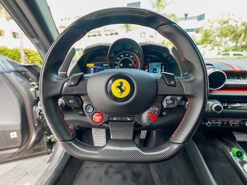 Used 2020 Ferrari 812 Superfast RWD image 67