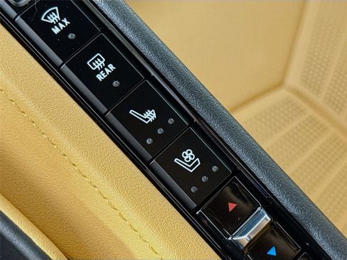 Used 2021 Chevrolet Corvette Stingray Preferred Conv w/ Battery Protection Package image 21