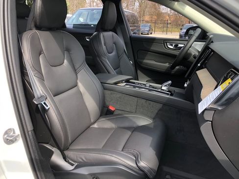 New 2026 Volvo XC60 T8 Ultra w/ Protection Package Premier AWD/4WD image 33