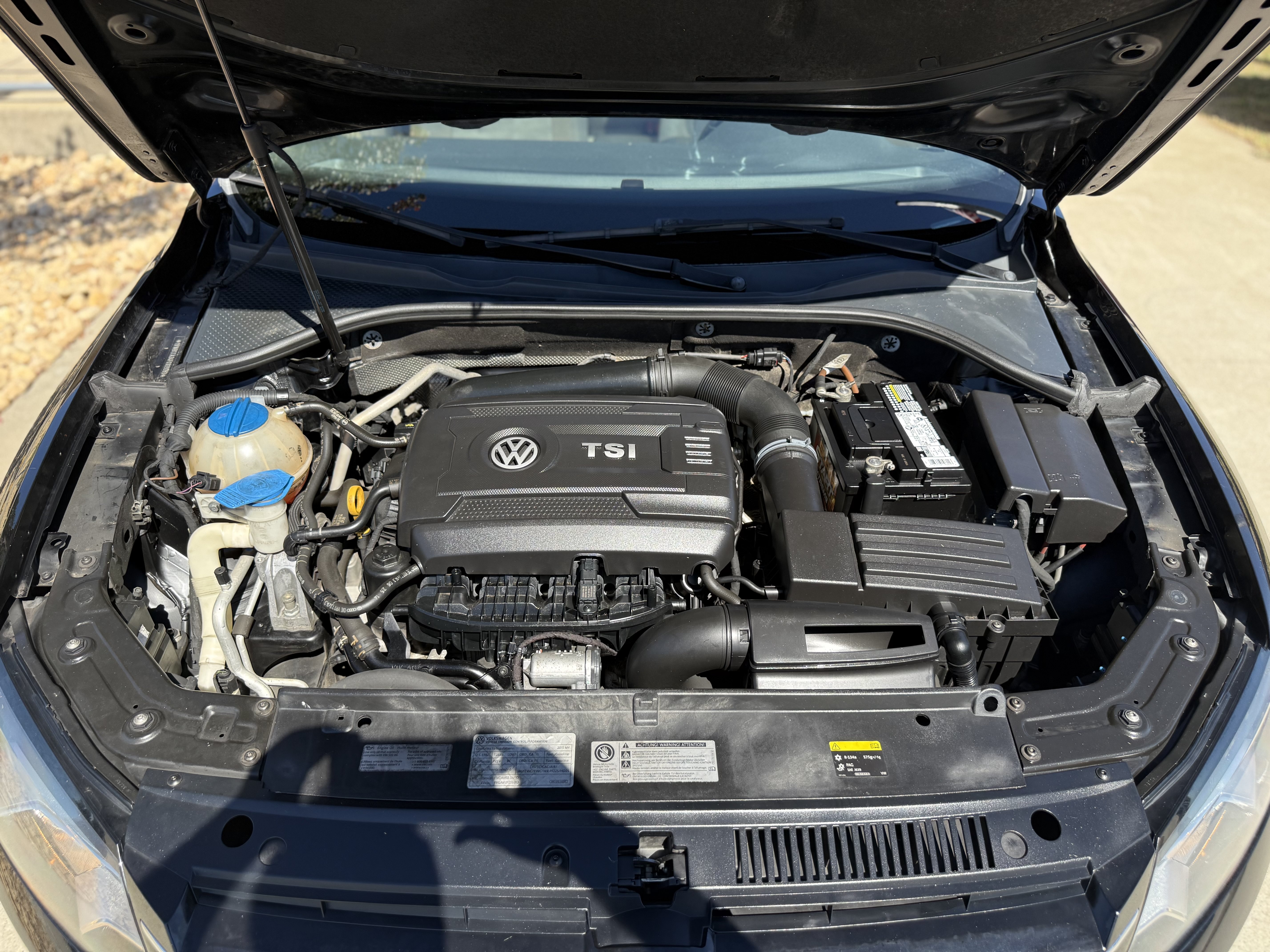 Used 2015 Volkswagen Passat 1.8T SE FWD image 23