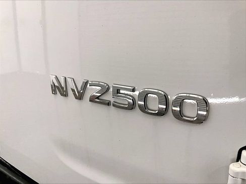 Used 2019 Nissan NV 2500 SV RWD image 13