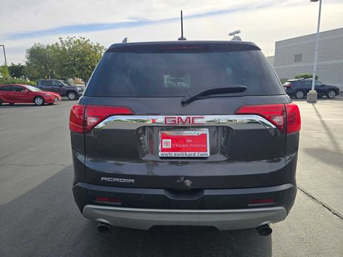 Used 2018 GMC Acadia SLT image 15