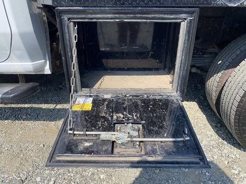 Used 2024 Chevrolet Silverado 3500 LT w/ Convenience Package image 49