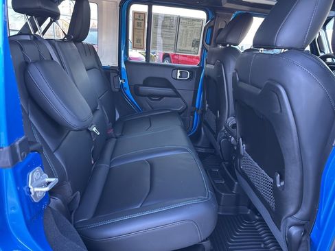 Used 2024 Jeep Wrangler Unlimited Rubicon 4xe image 46