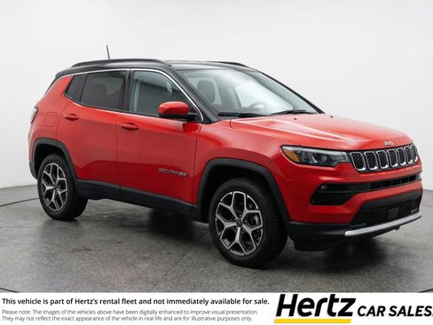Used 2025 Jeep Compass Limited image 1
