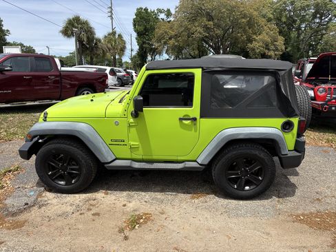 Used 2012 Jeep Wrangler Sport AWD/4WD image 2