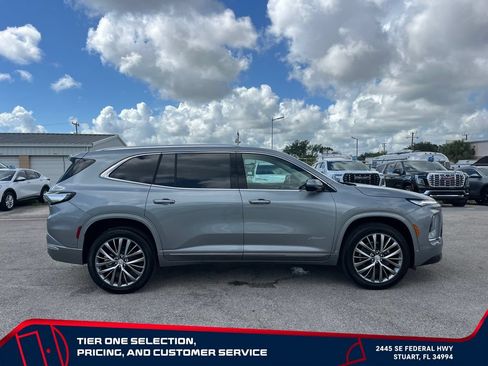 New 2026 Buick Enclave Avenir w/ Super Cruise Package AWD/4WD image 8