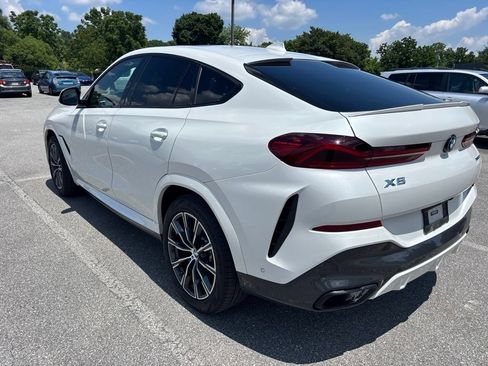 Used 2022 BMW X6 xDrive40i w/ Executive Package AWD/4WD image 5