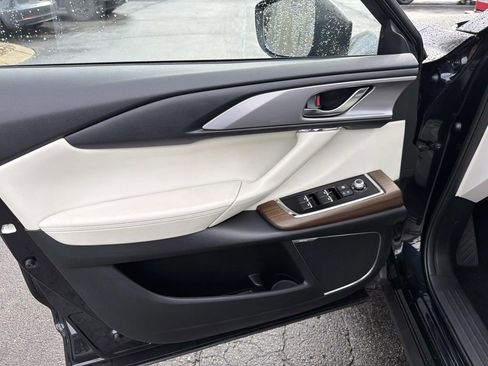 Used 2022 MAZDA CX-9 Signature image 21