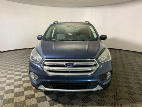 Used 2018 Ford Escape SE image 3