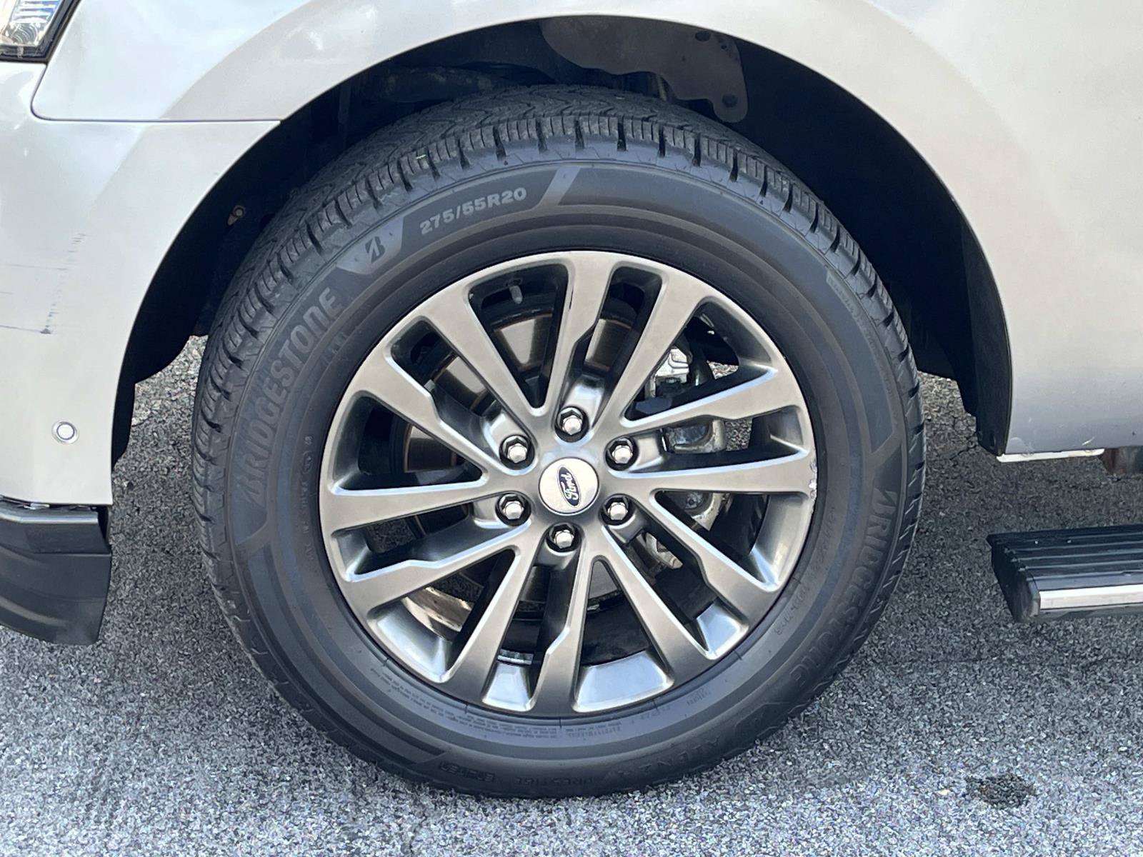 Used 2021 Ford Expedition Max Limited AWD/4WD image 12