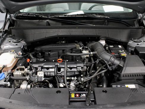 Used 2024 Hyundai Kona Limited FWD image 18