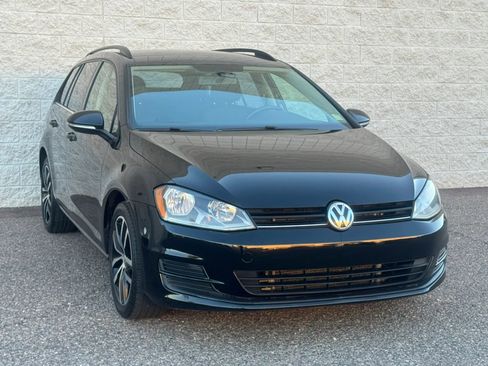 Used 2015 Volkswagen Golf TDI S image 3