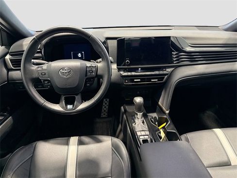 Certified 2025 Toyota Camry SE image 19