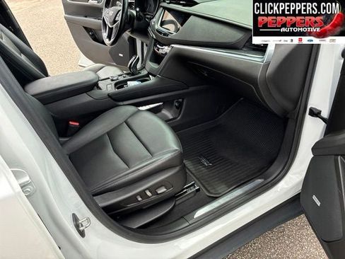 Used 2021 Cadillac XT5 Premium Luxury FWD image 17