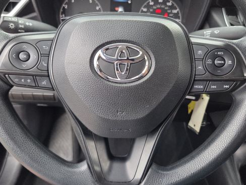 Used 2024 Toyota Corolla LE FWD image 31