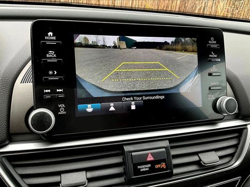 Used 2019 Honda Accord Sport image 28