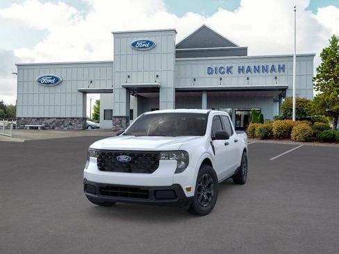 New 2026 Ford Maverick XLT w/ Equipment Group 301A AWD/4WD image 2