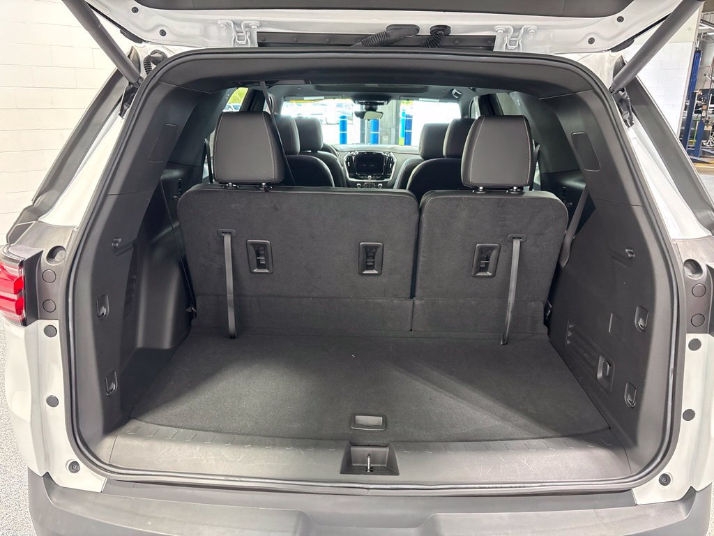 Used 2023 Chevrolet Traverse LT w/ LT Premium Package AWD/4WD image 52