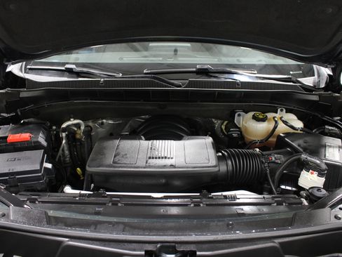 Used 2021 Chevrolet Tahoe RST image 40