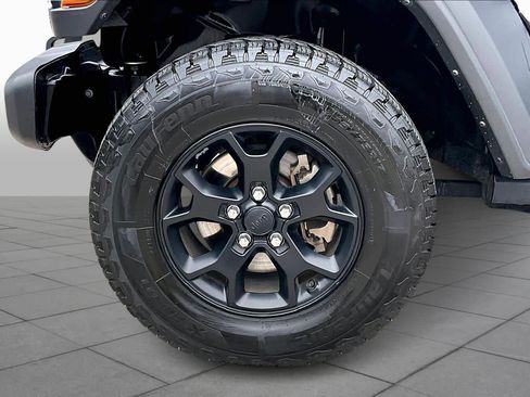 Used 2021 Jeep Wrangler Unlimited Sport image 10