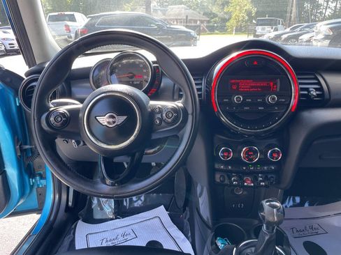Used 2015 MINI Cooper 4-Door Hardtop FWD image 13