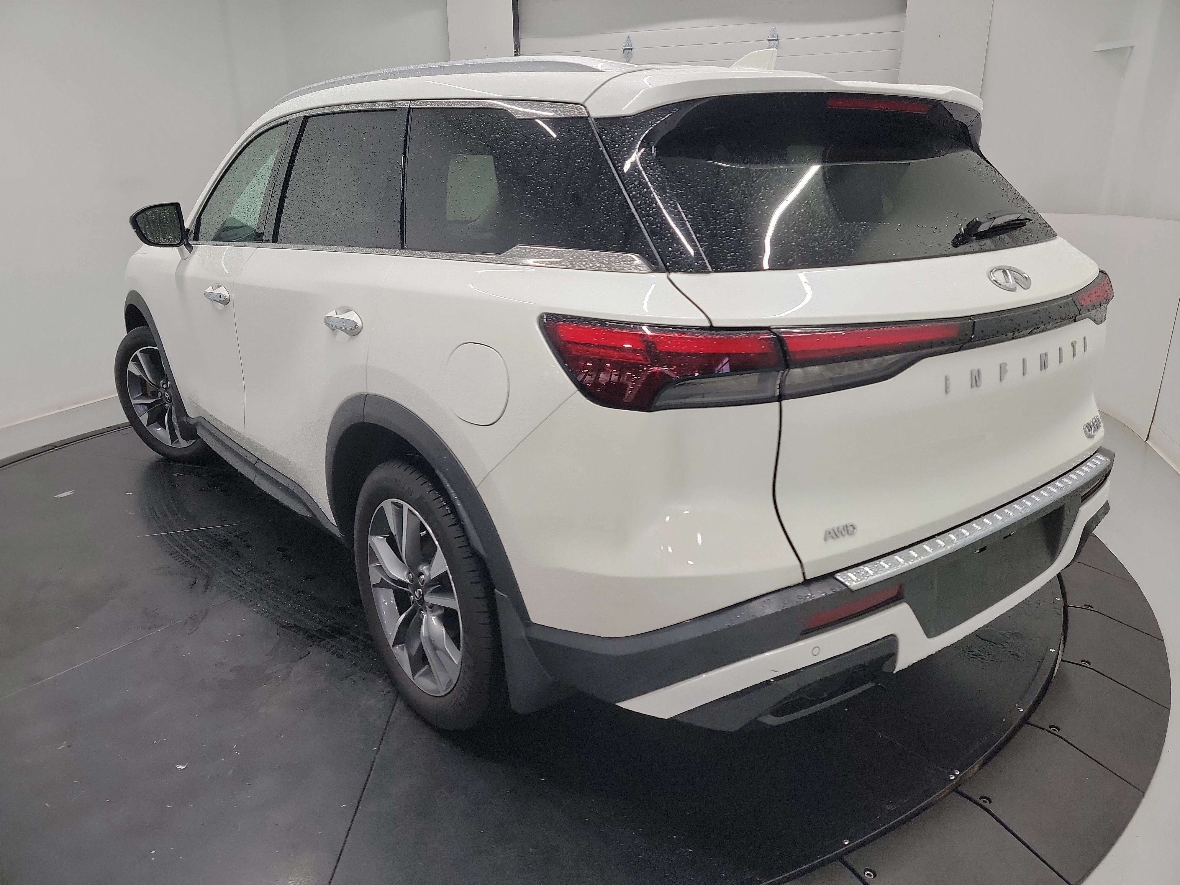 Used 2023 INFINITI QX60 Luxe w/ Cargo Package AWD/4WD image 6