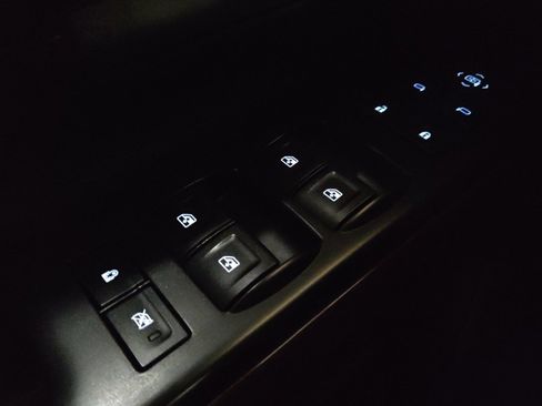 Used 2015 GMC Sierra 1500 SLE w/ SLE Value Package RWD image 27