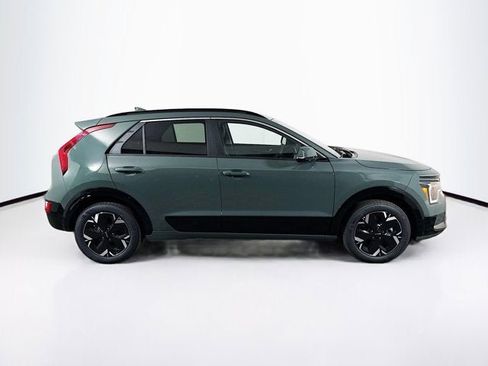 New 2026 Kia Niro Wind FWD image 4