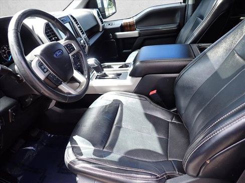 Used 2019 Ford F150 Lariat RWD image 12