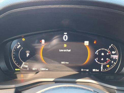 Used 2024 MAZDA CX-90 Plug-In Hybrid w/ Premium Pkg image 16