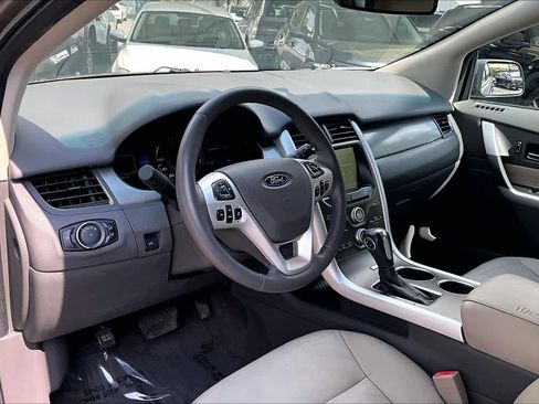 Used 2013 Ford Edge SEL image 17