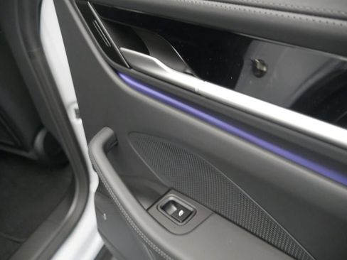 New 2026 Porsche Macan 4 Electric AWD/4WD image 31