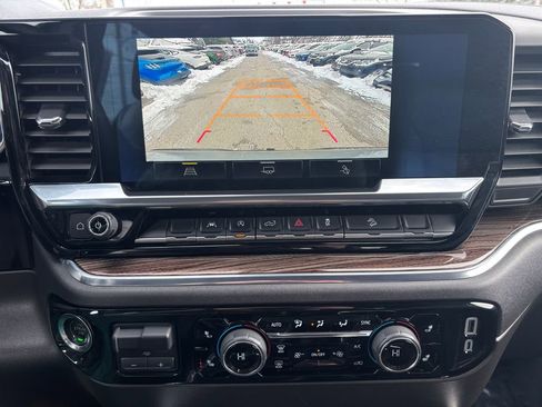 Used 2024 Chevrolet Silverado 1500 LT Trail Boss w/ Convenience Package II image 31