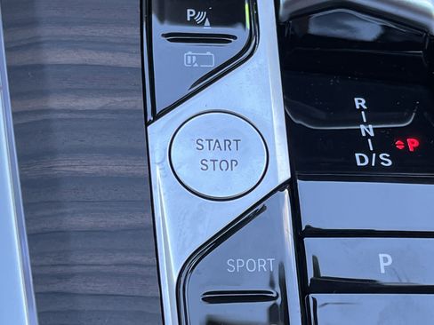 New 2026 BMW X5 xDrive50e w/ Premium Package image 10