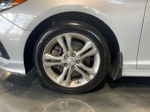 Used 2019 Hyundai Sonata SEL w/ Tech Package 02 FWD image 12