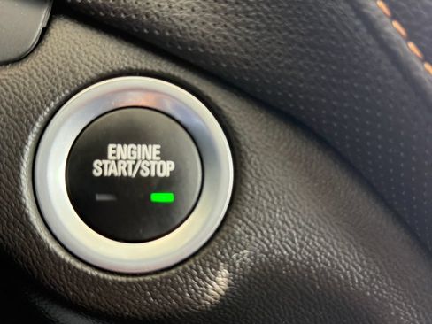 Used 2024 Chevrolet Equinox Premier AWD/4WD image 47