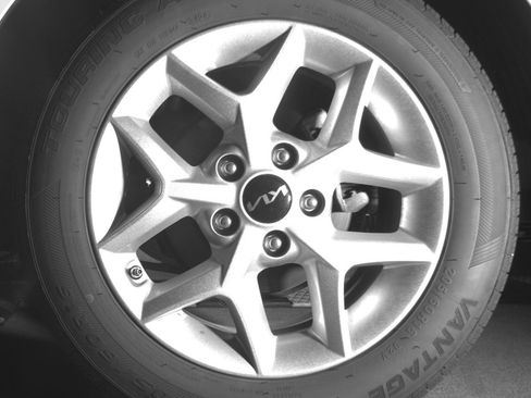 Used 2025 Kia Soul LX w/ LX Technology Package image 14